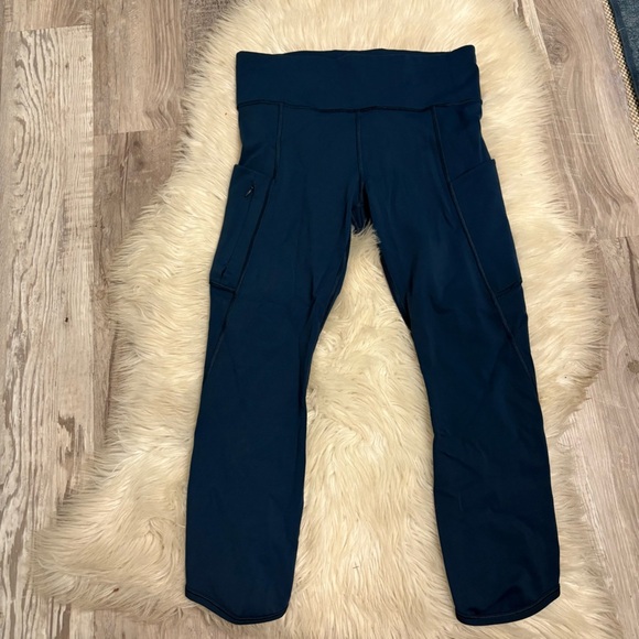 Athleta Up for Anything 7/8 Navy Leggings constellation blue sz medium - Picture 2 of 10